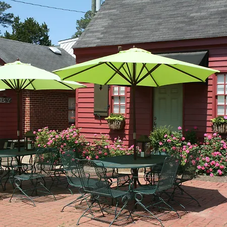 Williamsburg Manor B&B-3