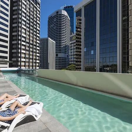 Oaks Brisbane Aurora Suites-3
