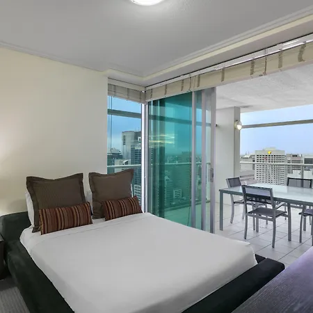 Oaks Brisbane Casino Tower Suites-3