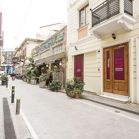 Safestay Athens Monastiraki-3