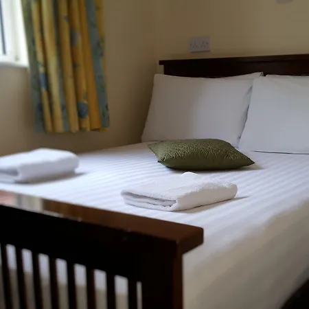 Hazelbrook House B&B-2