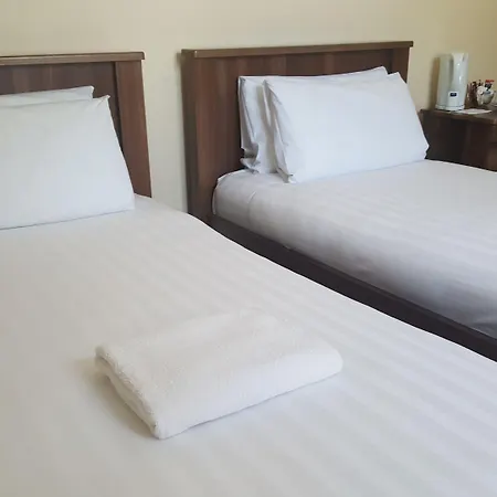 Hazelbrook House B&B-3