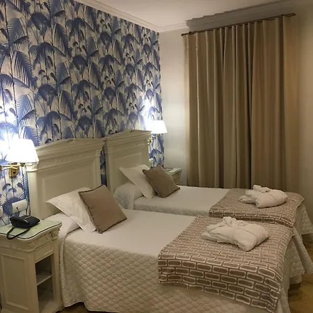 Adriano Boutique Sevilla-3
