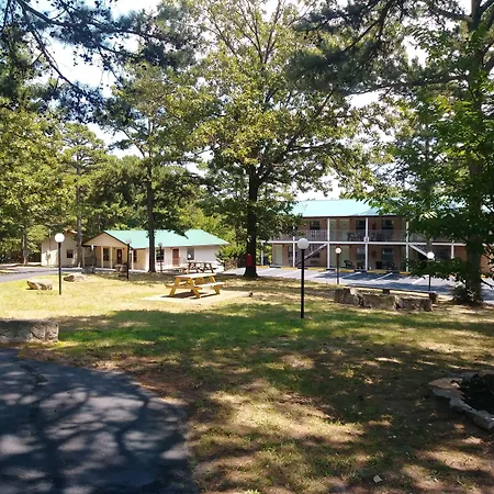 Traveler'S Inn-2