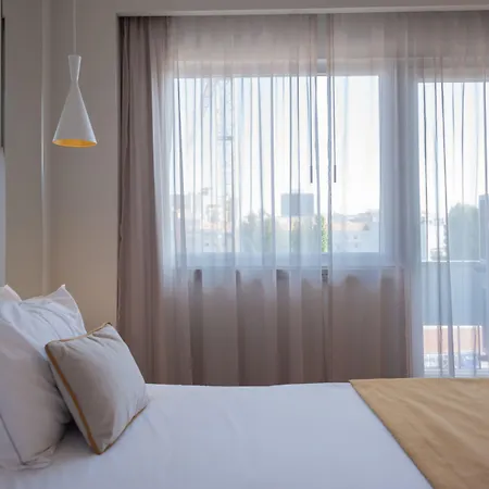 Hotel Canada-2