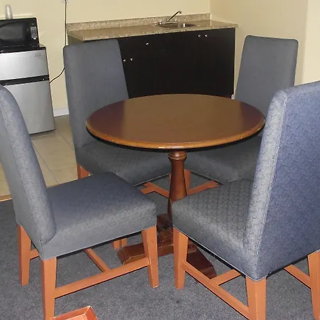 Empress Inn And Suites By The Falls-2