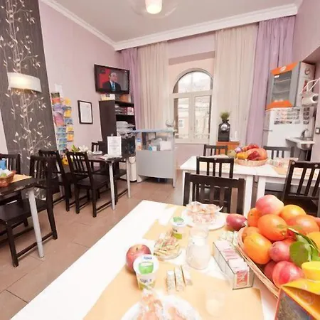Cesar Palace Guesthouse-2