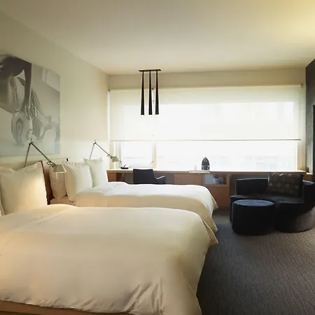 Le Germain Hotel Maple Leaf Square-3