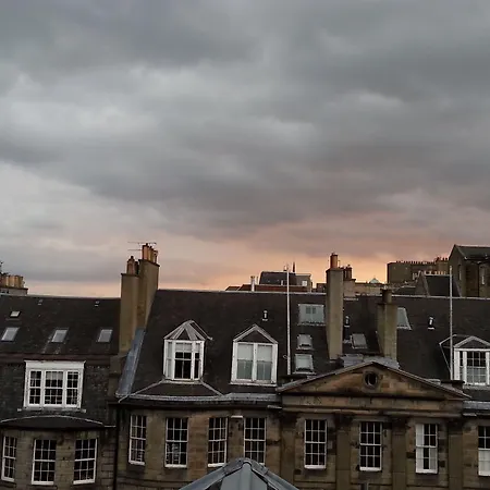 Edinburgh Townhouse-3