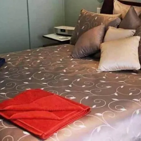 Red Brier Cottage Accommodation-2