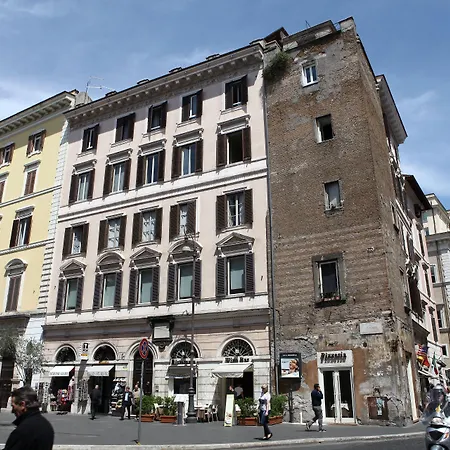 Suite Art Navona-2