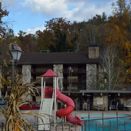 Brookside Lodge - Gatlinburg - On The River-3