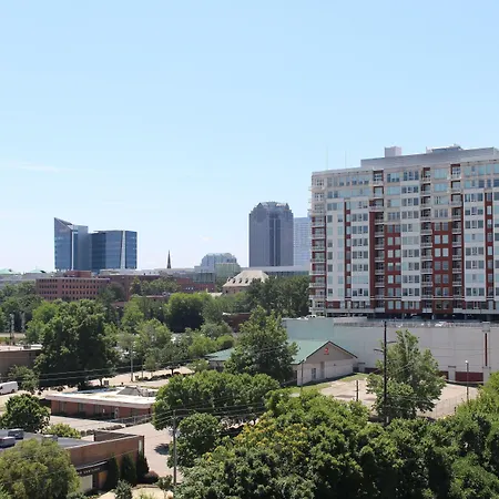 Hampton Inn & Suites - Raleigh Downtown-2