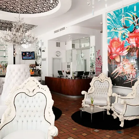 Posh South Beach-2