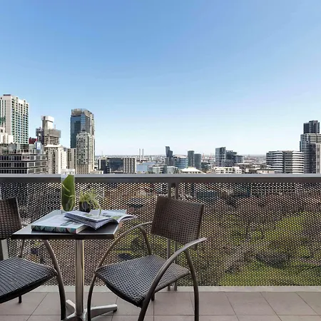 Oaks Melbourne On William Suites-3