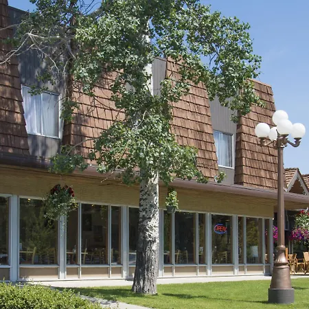 Maligne Lodge-2