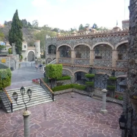 Hotel Castillo De Santa Cecilia-3