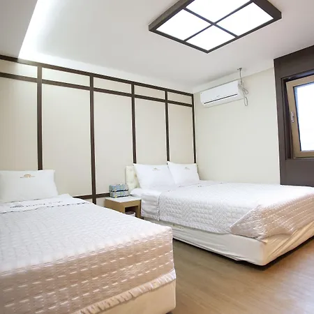 Hotel Mido Myeongdong-3