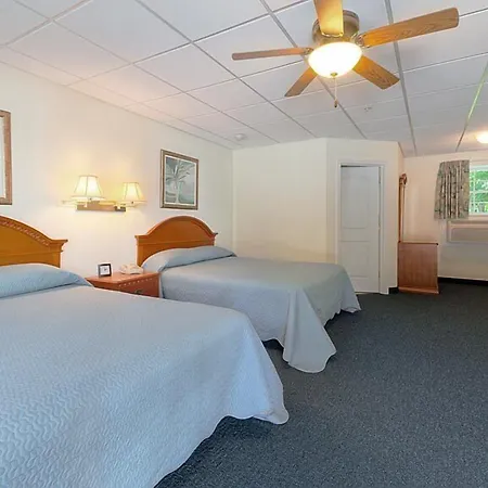 Cromwell Harbor Motel-3