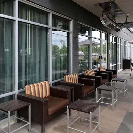 Courtyard By Marriott Saskatoon Airport-3