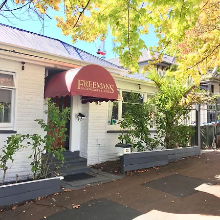 Freemans Backpackers-3