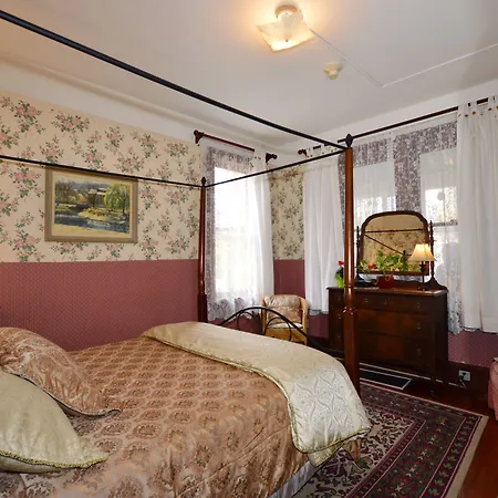 Marketa'S Bed And Breakfast-2