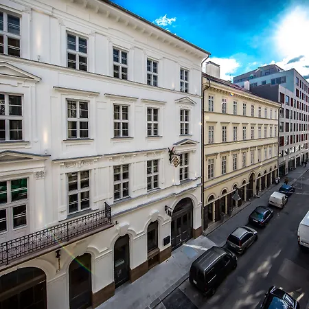 Prestige Hotel Budapest-2