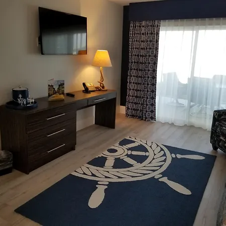 Marker 8 Hotel And Marina-3