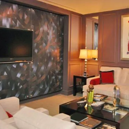Global Luxury Suites At The White House-2