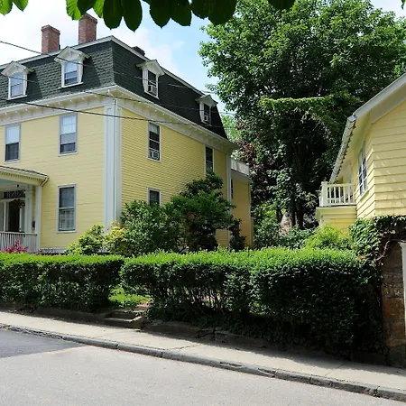 Yankee Peddler Inn-3