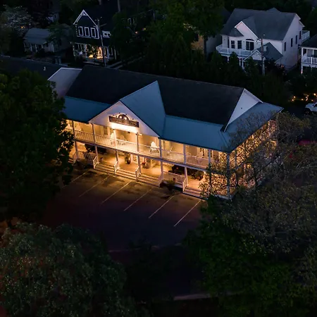 Canalside Inn-3