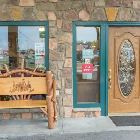 Mountain Breeze Motel-3