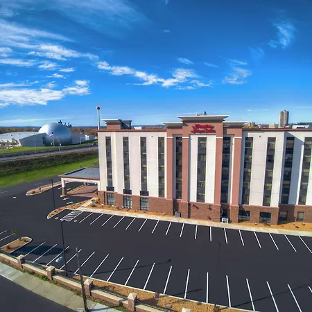 Hampton Inn & Suites Springfield Downtown-2