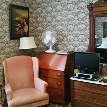 Geiger Victorian Bed And Breakfast-3