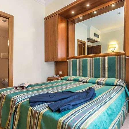 Raeli Hotel Floridia-2