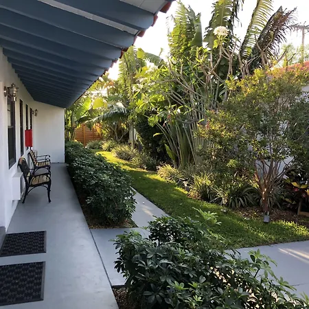 Oasis Hotel-2