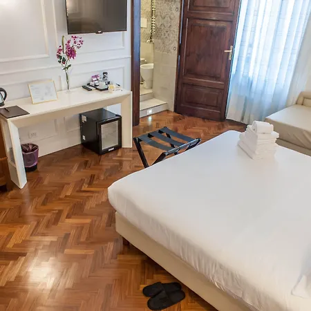Navona Central Suites-2