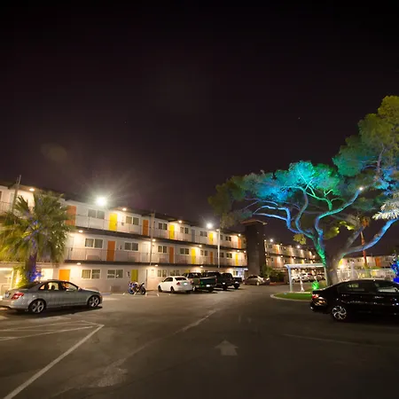 Thunderbird Hotel-3
