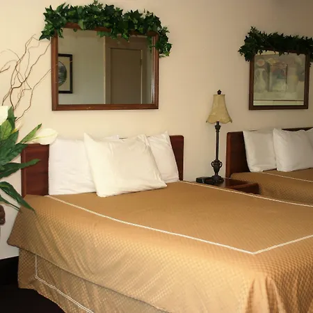Passion Play Road Inn - Formerly Statue Road Inn-2