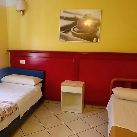 Fanti Rooms-3