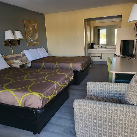 Budget Host Inn Bristol-3