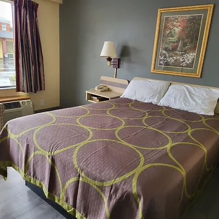 Budget Host Inn Bristol-2