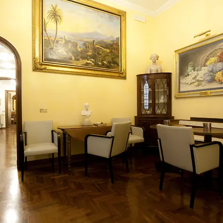 Guesthouse Borromeo Roma-2
