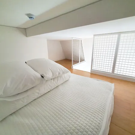 Yolo Guesthouse-2