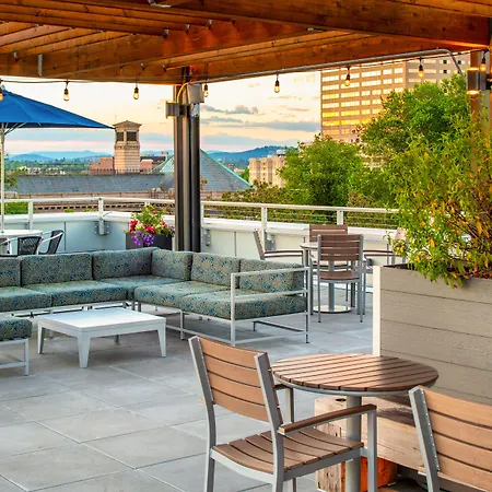 Hampton Inn And Suites By Hilton Portland-Pearl District-3
