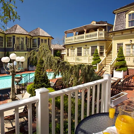 Brass Key Guesthouse Adults Only-3