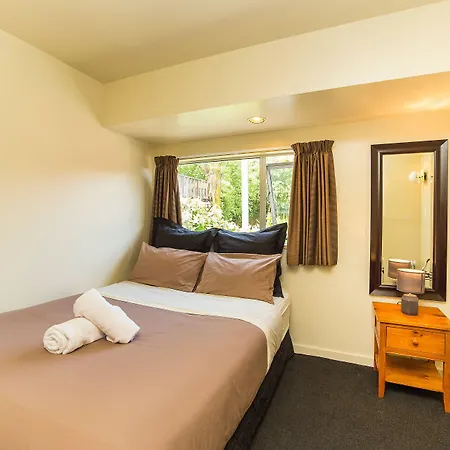 Tahuna Pod Hostel-2
