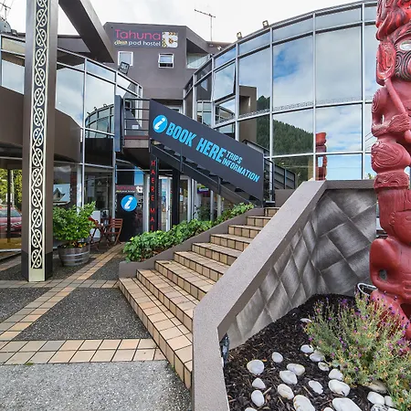Tahuna Pod Hostel-3