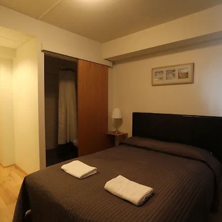 100 Iceland Hotel-3