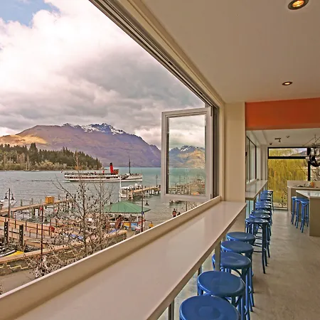 Absoloot Hostel Queenstown-2